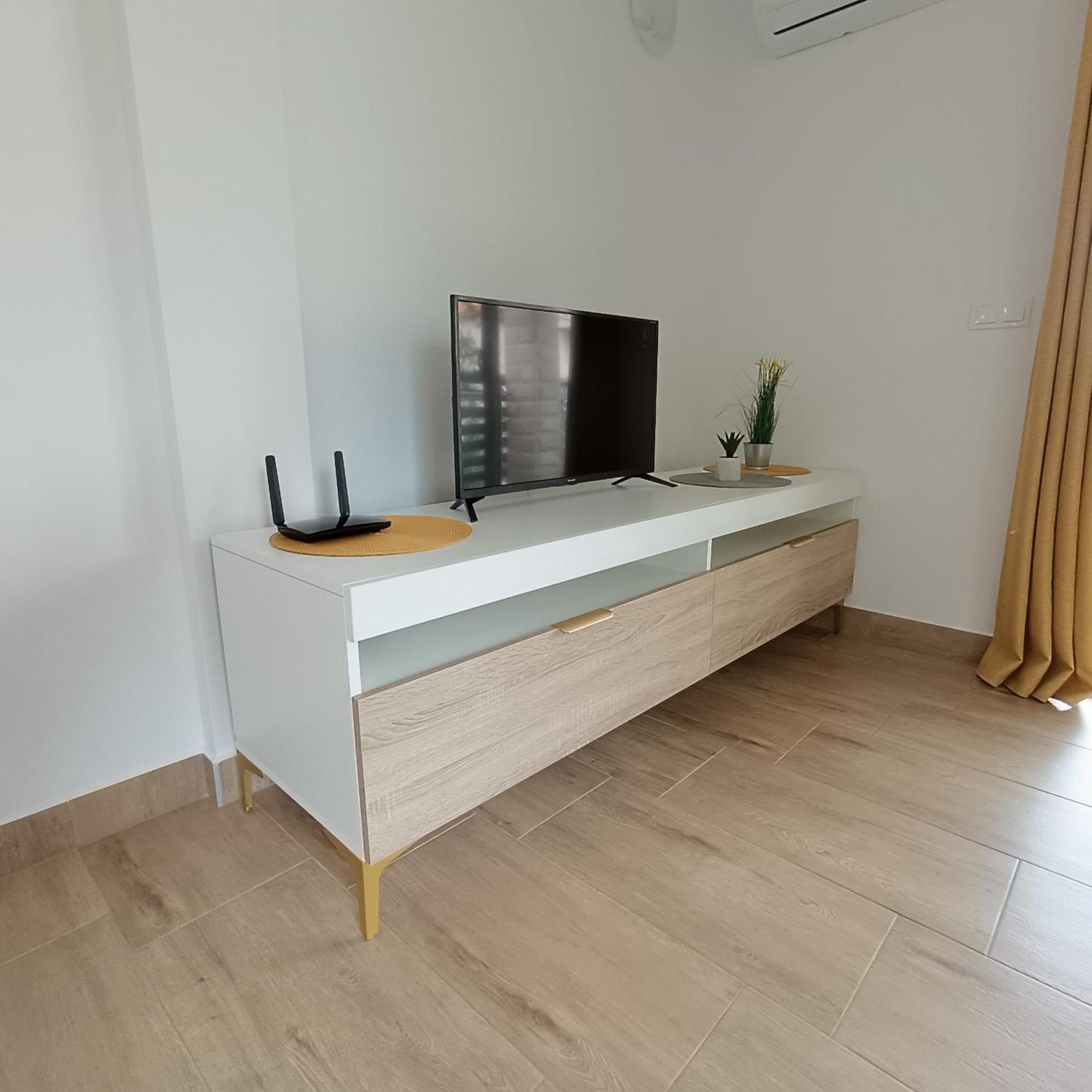 Apartments Chilla *** Lopar Εξωτερικό φωτογραφία